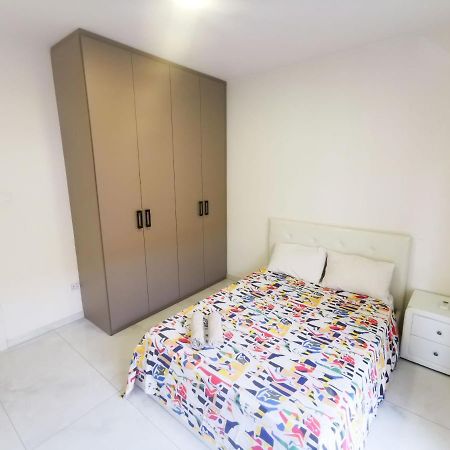 The White Pearl Apartment Larnaca Exterior photo
