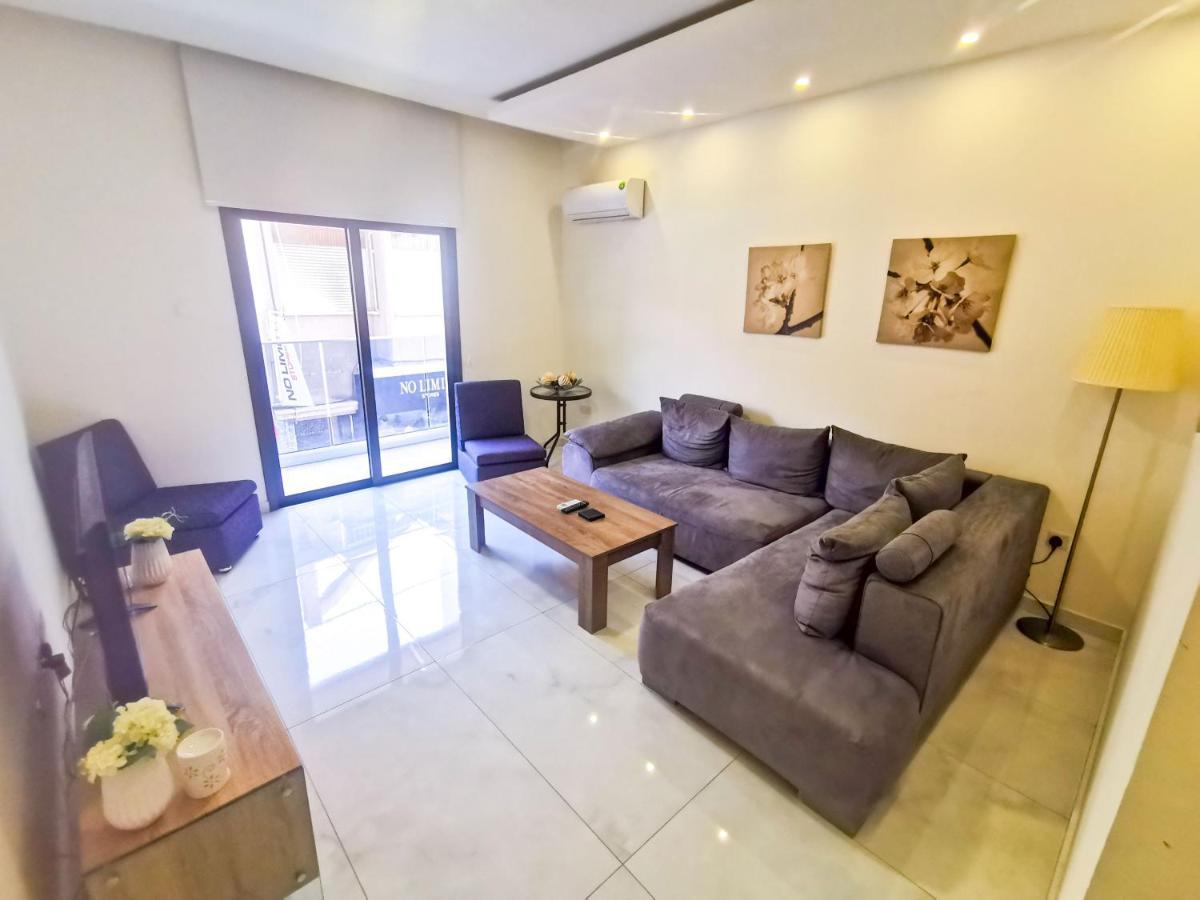 The White Pearl Apartment Larnaca Exterior photo